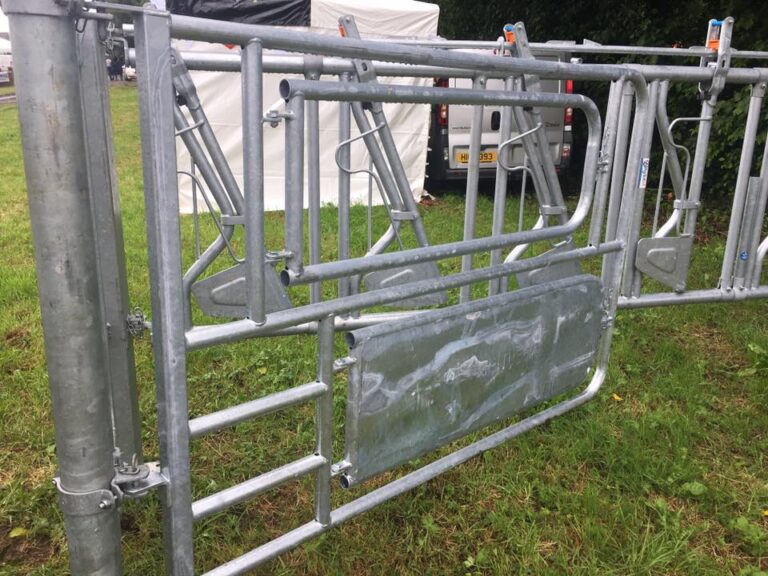 Calving Equipment