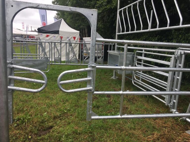 Livestock Dividing Gates