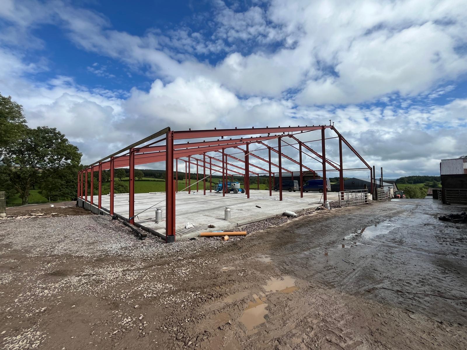 New Diary Unit including new cattle house with grant approved tin cladding